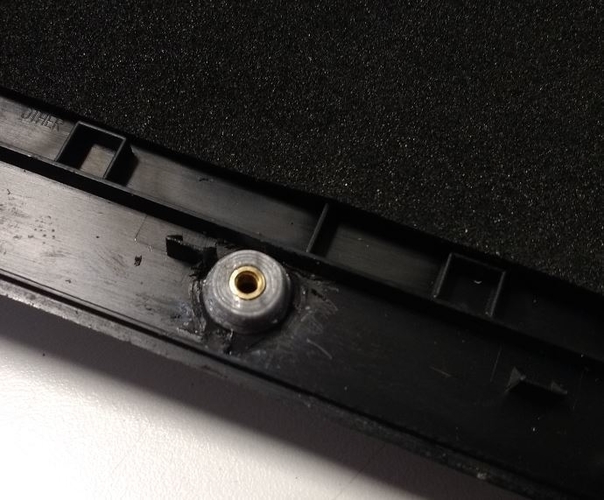 Laptop screw insert repair (4 parts)
