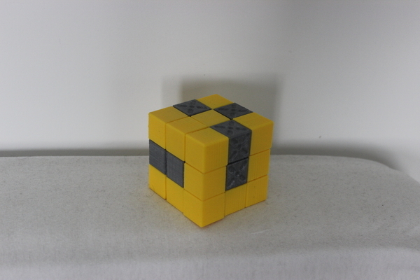 Snake puzzle cube