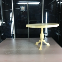 Round Center-Column Table - Thumbnail 3