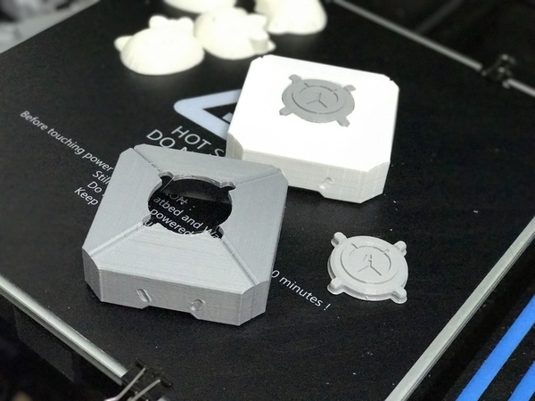 Overwatch Loot Box hollow lid