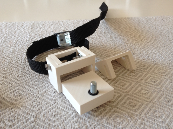 Universal VR Mount - BETA 3D Print 180703