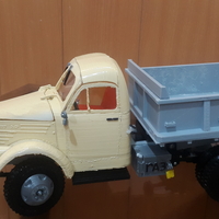 Russian Classic Truck Gaz 51  -  1/18  -  Full detail - Thumbnail 10