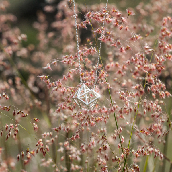 Lien Pendant