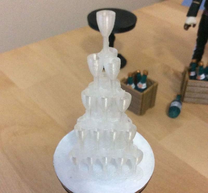 Champagne Pyramid (1:18 scale)