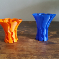 Flow Vase - Thumbnail 2