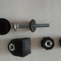 Maker Select Plus  Leveling feet - Thumbnail 5