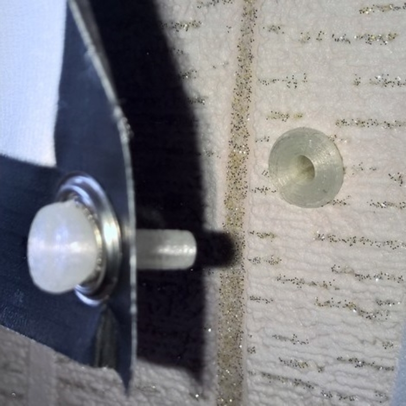 Screen fastening (Крепление натяжного экрана)