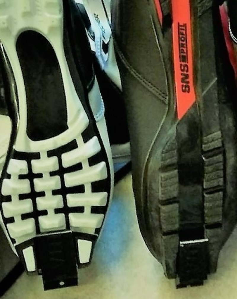 Snow protector for classic nordic boots