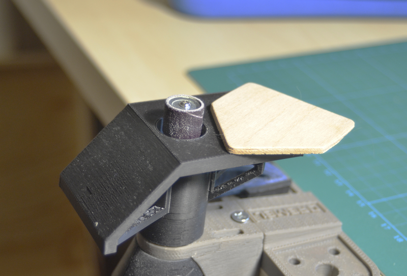 Dremel Vertical Guide - Pinshape