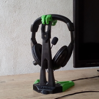 Headset Holder/Support - Gaming Design - Futuristic - Thumbnail 4