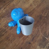 Cup Holder Man - Thumbnail 3