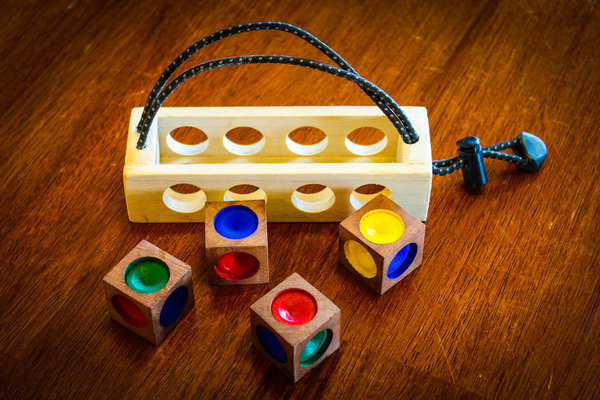 Instant Insanity Puzzle