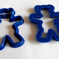 Bear Hug Cookie Cutter - Thumbnail 1