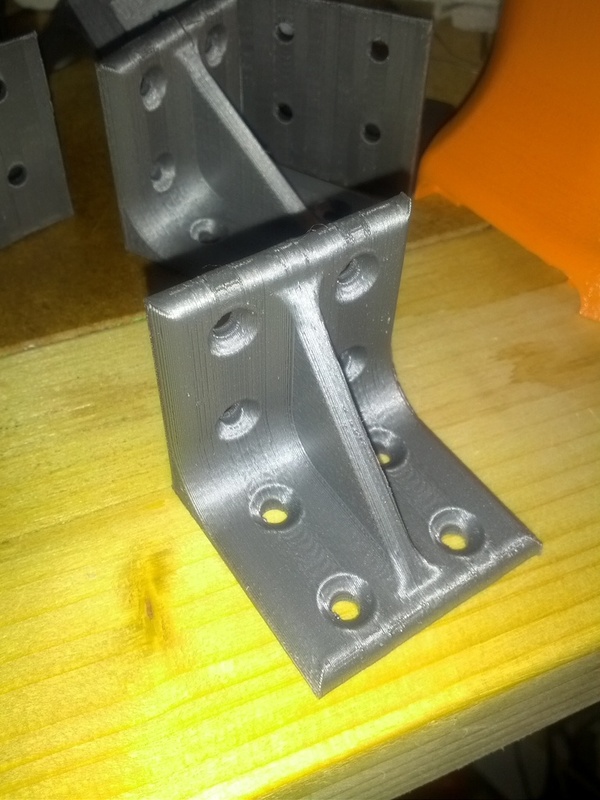 Strong little bracket