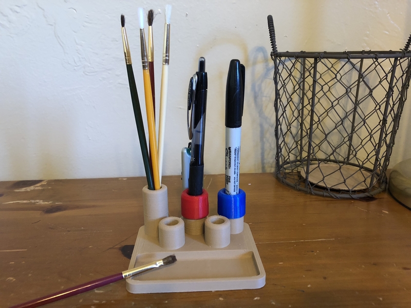Art Caddy with USB Storage