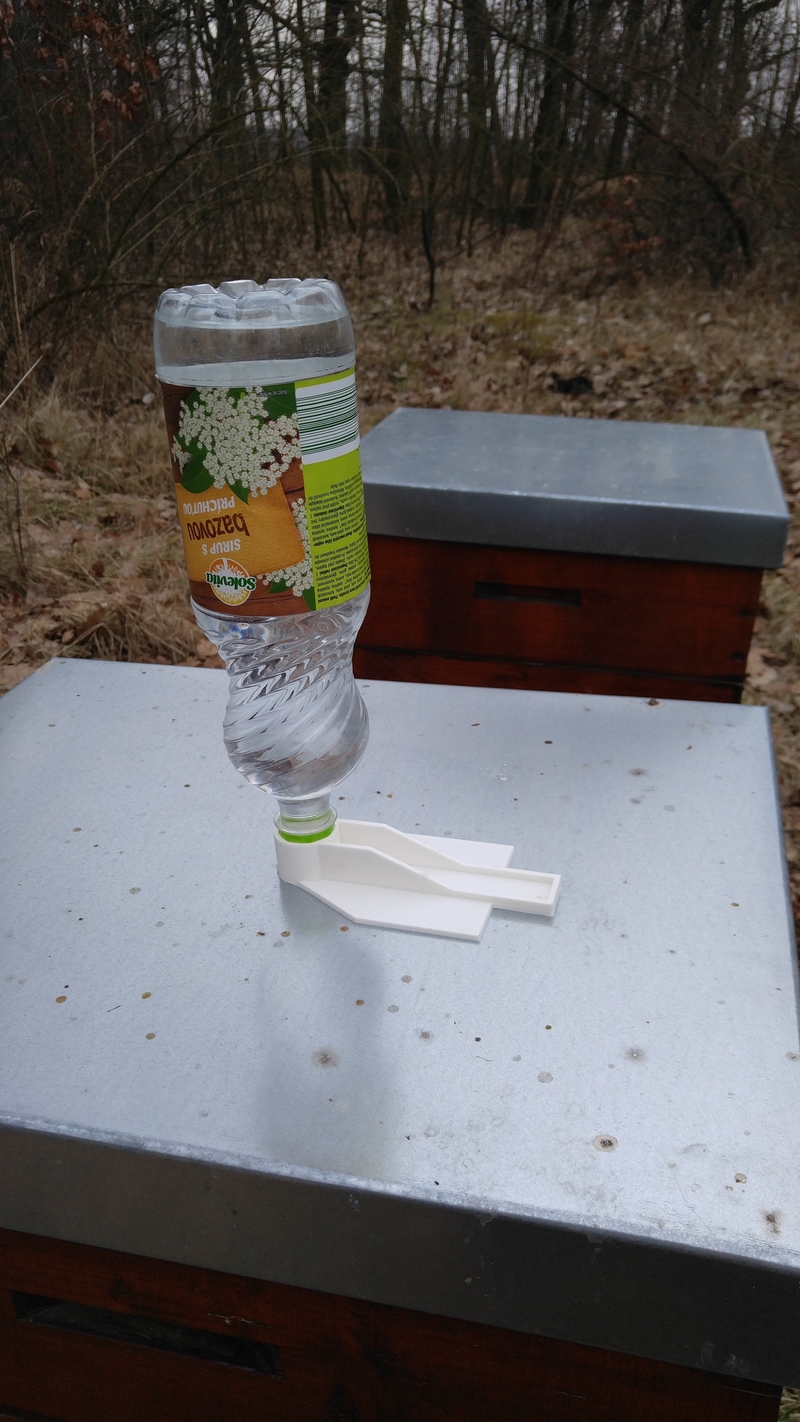  Waterhole for bee (inner)