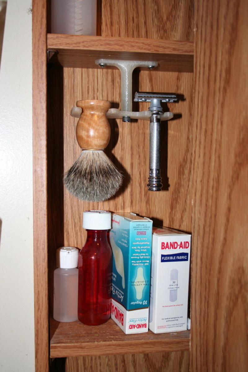 Brush & Safety Razor Hanger
