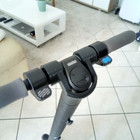 Ninebot kick-scooter foldable easy transportation handle. - Thumbnail 4