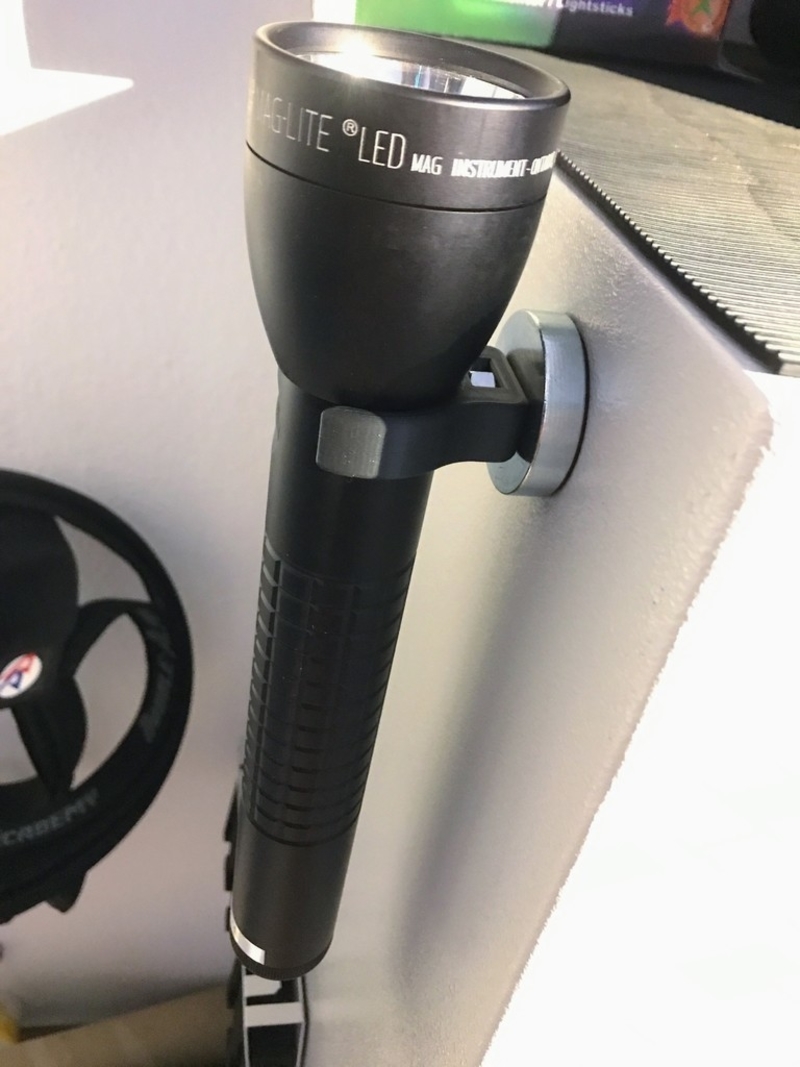 MAGLITE® 3D Magnetic Holder / Mount