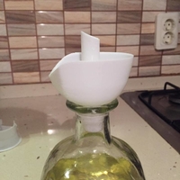 Oil reservoir - Thumbnail 4
