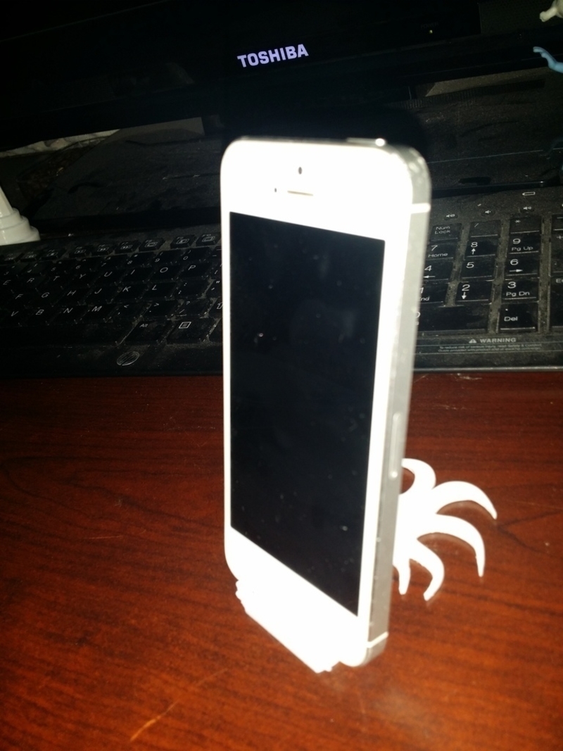 Desktop Mobile Phone Stand - Isthan Design