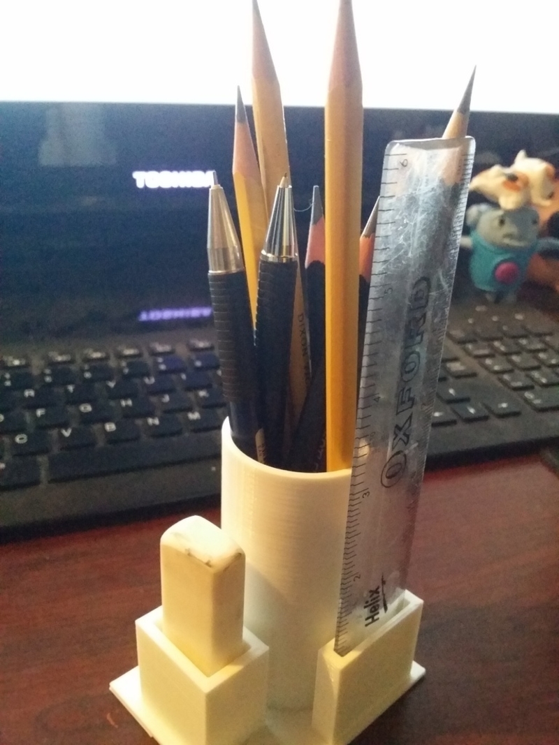 Artist's Desktop Organiser