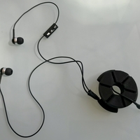 Earphones wire rotating holder - Thumbnail 4