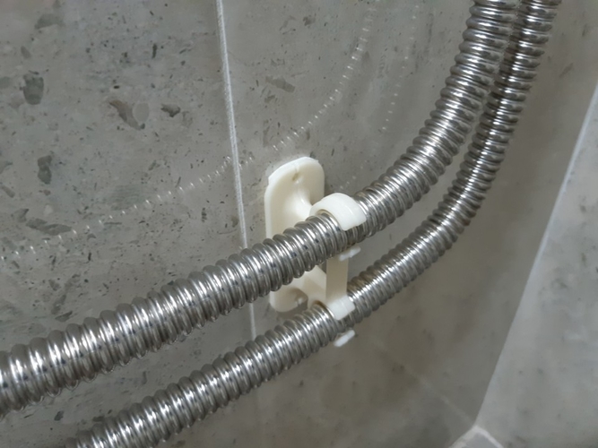 Electric water heater pipe bracket ( in 18 ∮ ) 3D Print 199239