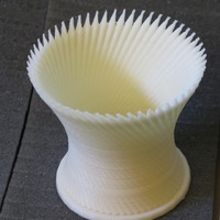 Hyperboloid with base, desktop pencil holder - Thumbnail 3
