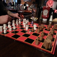 Maple Leaf Chess Set - Thumbnail 2