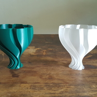 Grail Vase - Thumbnail 10