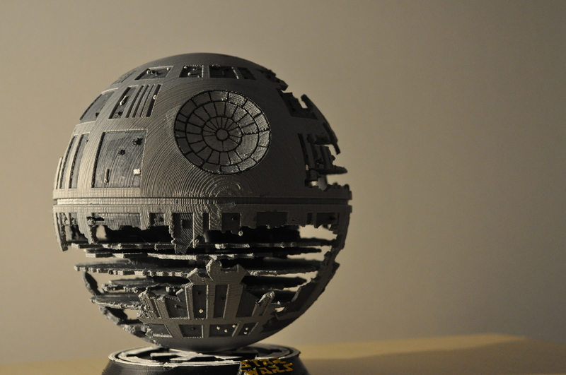 Death Star (HQ model + Lamp) May4th offer