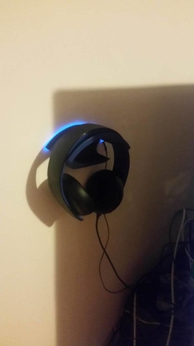 Headphone stand with EL wire