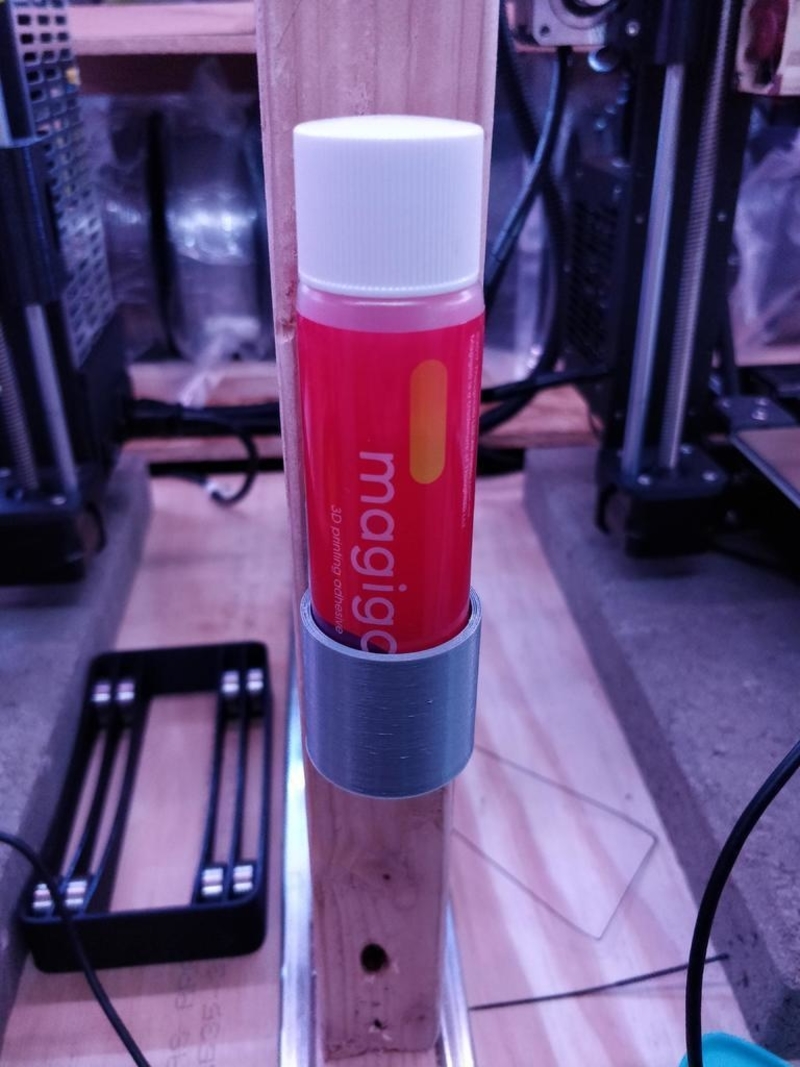 Magigoo Pen Holder