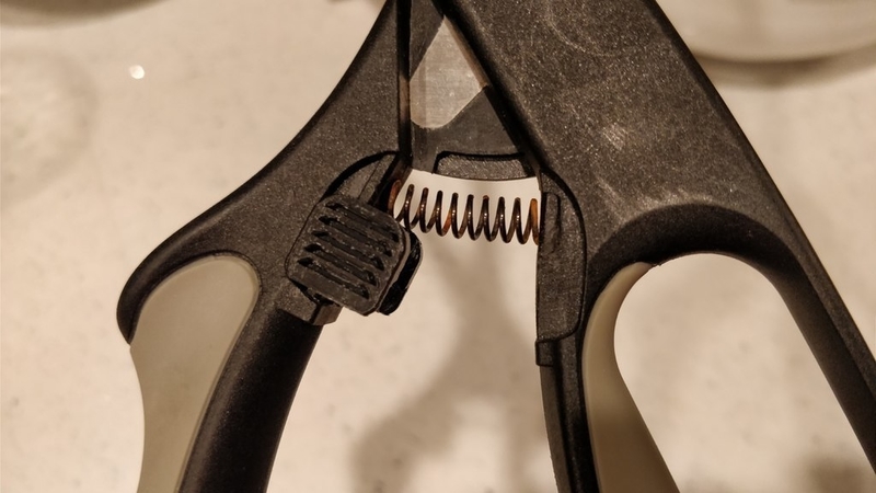 Fiskars Softouch 10inch Replacement Locking Tab