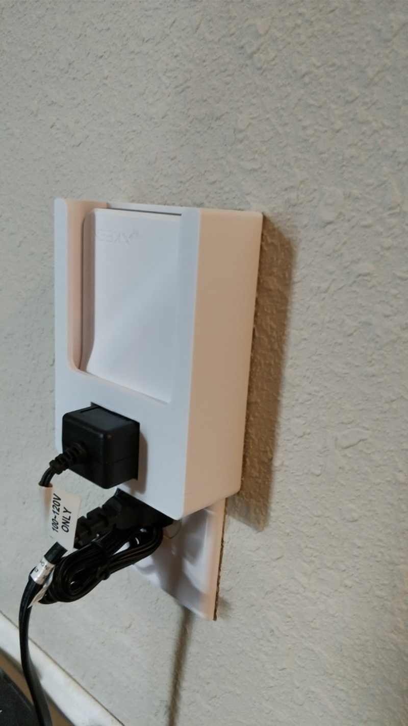 Keen Smart Vent Repeater Wall Plug Holder