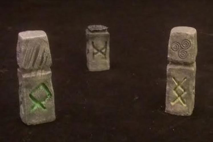 Akralon Resonating Celtic Rune Stone