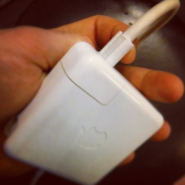APPLE CHARGER CORD CRUTCH
