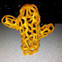 Small Experimenting with Vornoi patterns 3D Printing 20650