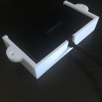 Ugreen card reader under desk mount  - Thumbnail 4