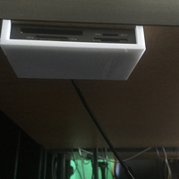 Ugreen card reader under desk mount  - Thumbnail 6