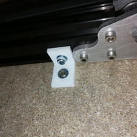 Simple corner bracket - Thumbnail 1