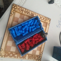Doctor Who Chess Set Play Set - Thumbnail 1