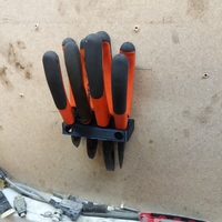 Wall mount for pliers - Thumbnail 1