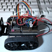 ZUMO chassis + d.c. Motor Driver + RoboGuts™ + PICAXE 28X2 - Thumbnail 1