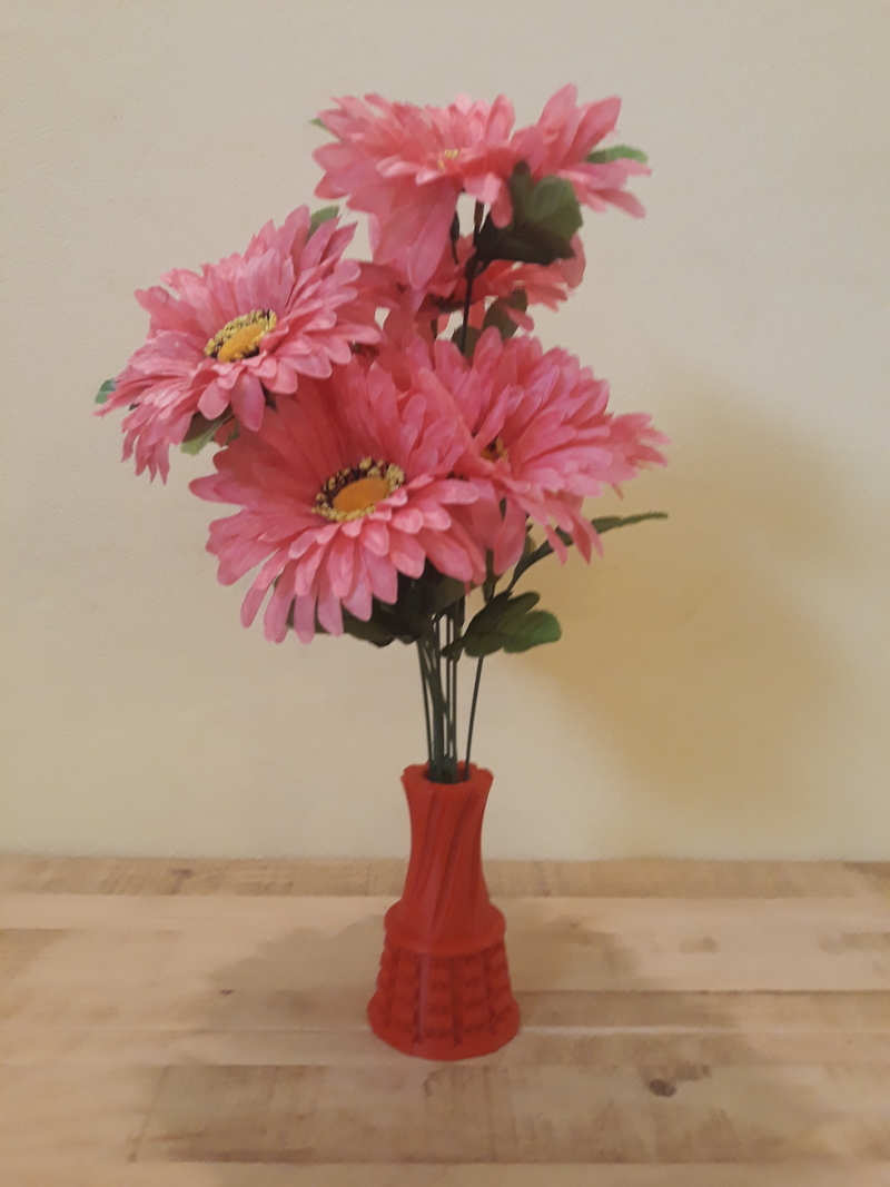 Decorative Urban Vaze