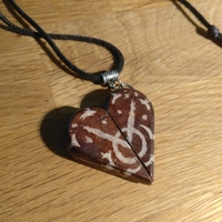 Magic Heart (necklace from The Illusionist) - Thumbnail 1