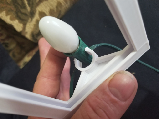 Lithophane clip for a C7 Christmas light 3D Print 214403