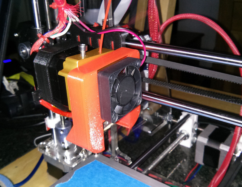 Fan shroud for Prusa i3 with MK8 extruder 