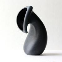 Bowing Vase - Thumbnail 2